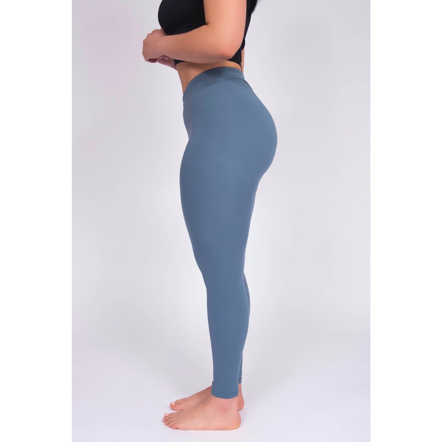 V Cut Ultra High-Waisted Scrunchy Leggings