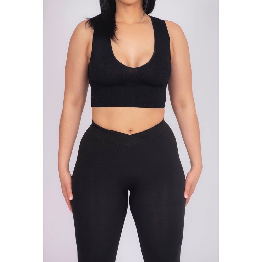 Ribbed V-Neck Seamless Compression Tank